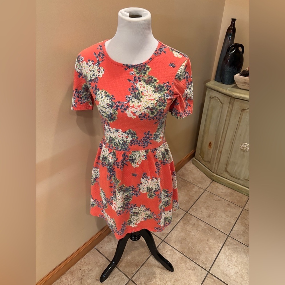 Floral Dress by Adam Levine Size Medium